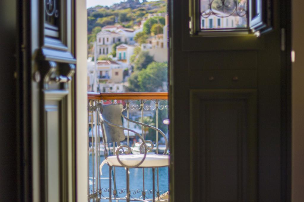 Thea Aparthotel Symi Bagian luar foto