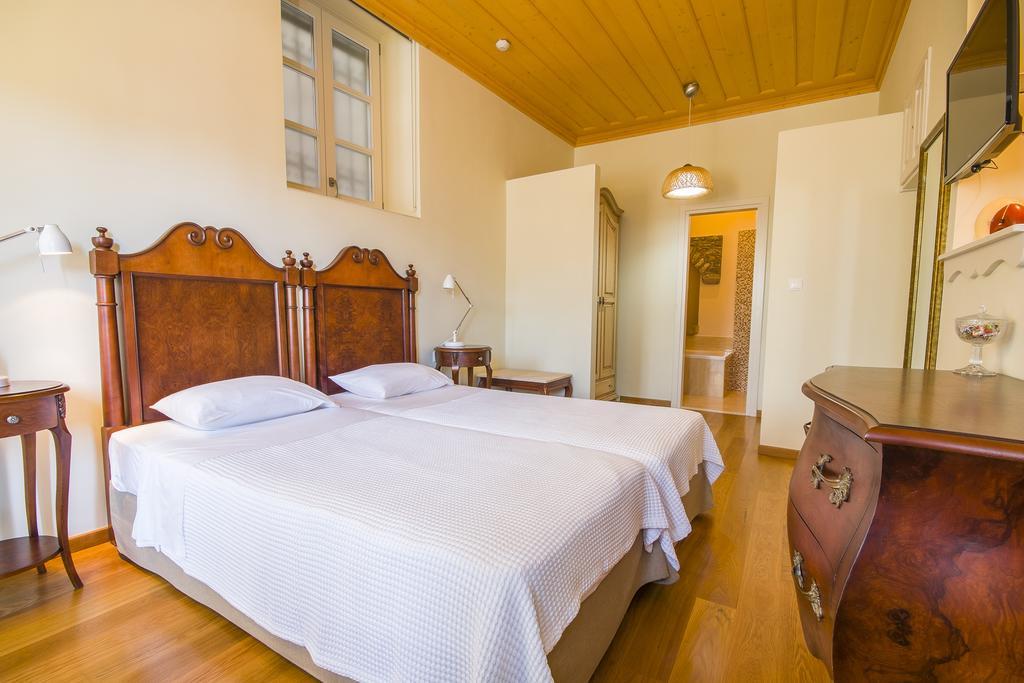 Thea Aparthotel Symi Bagian luar foto