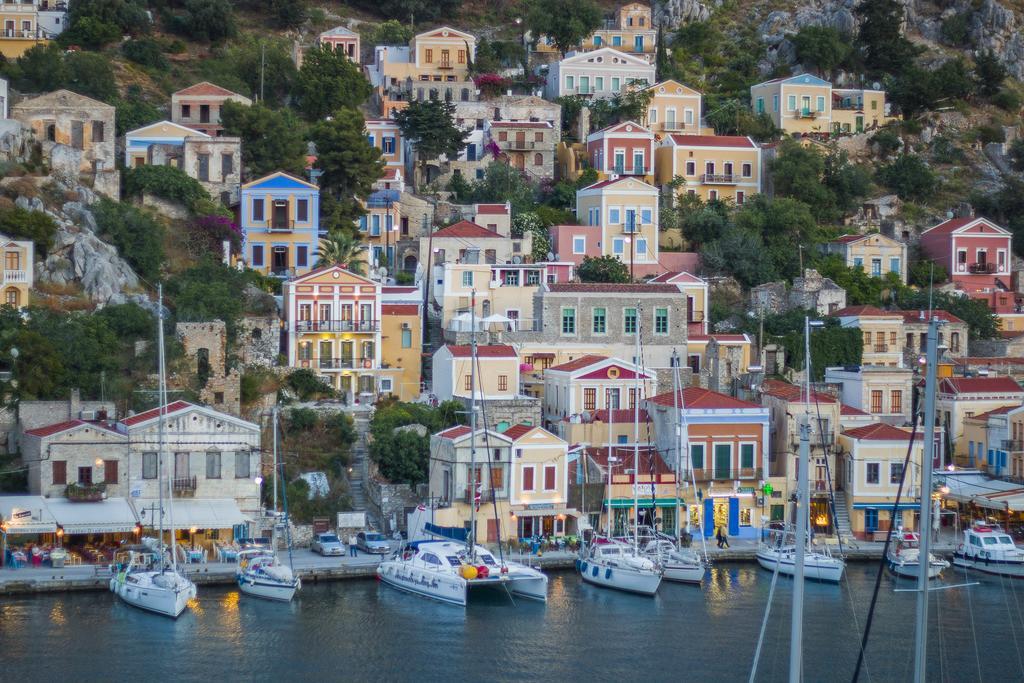 Thea Aparthotel Symi Bagian luar foto
